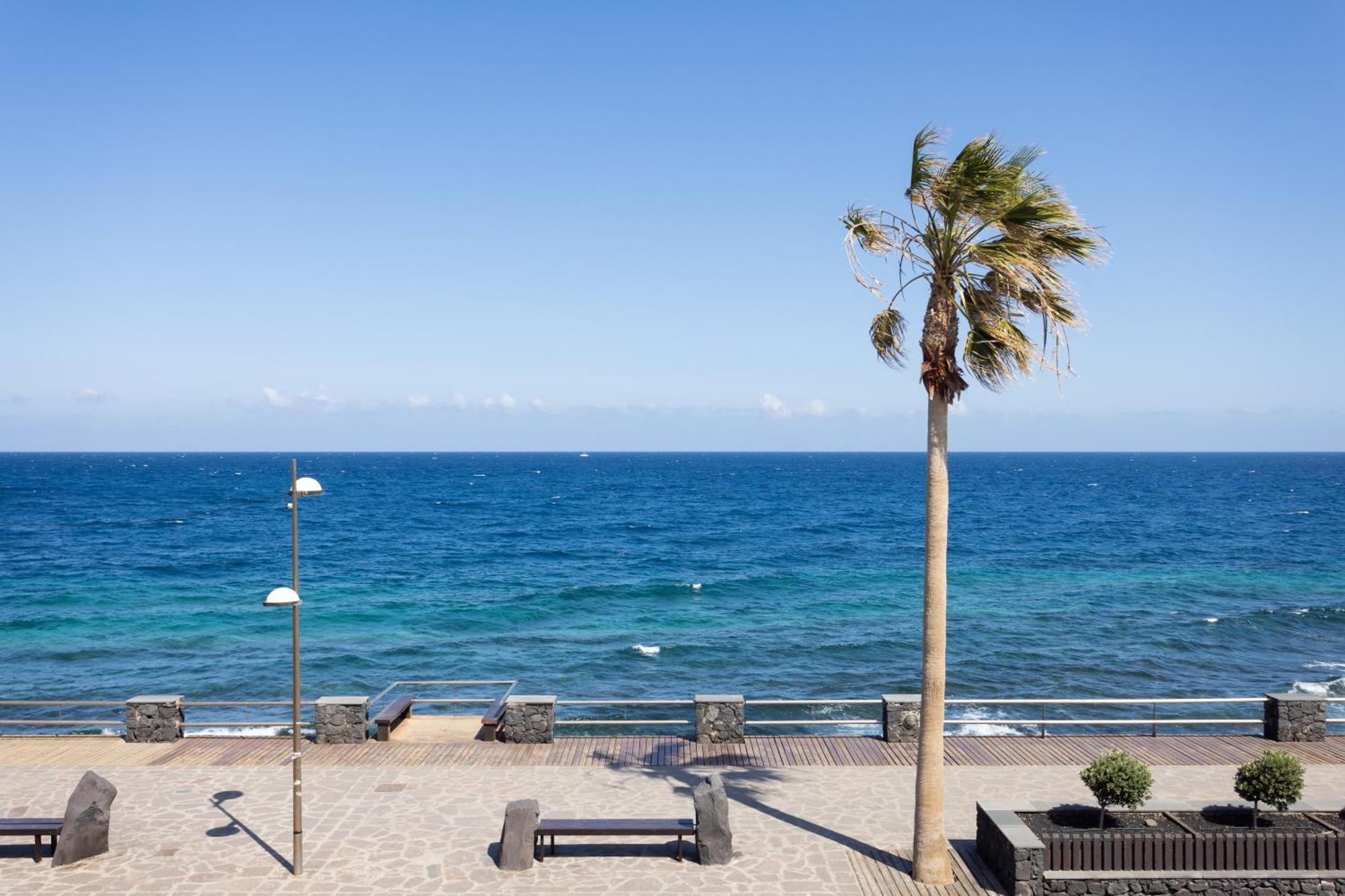 Home2Book Stunning Sea Front Caletillas, Pool Candelaria Eksteriør billede